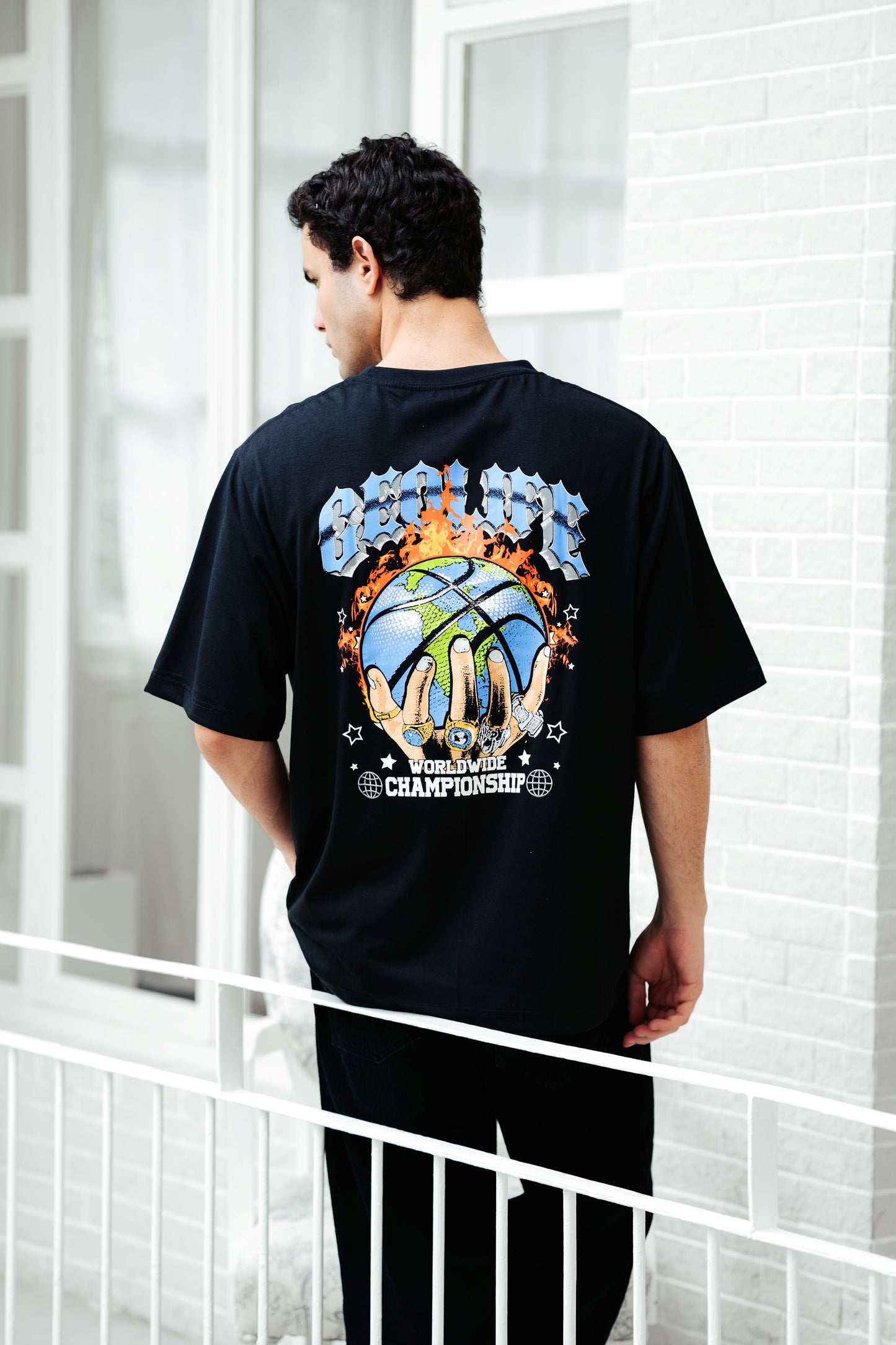 WORLDWIDE BLACK TSHIRT - GEOLIFE