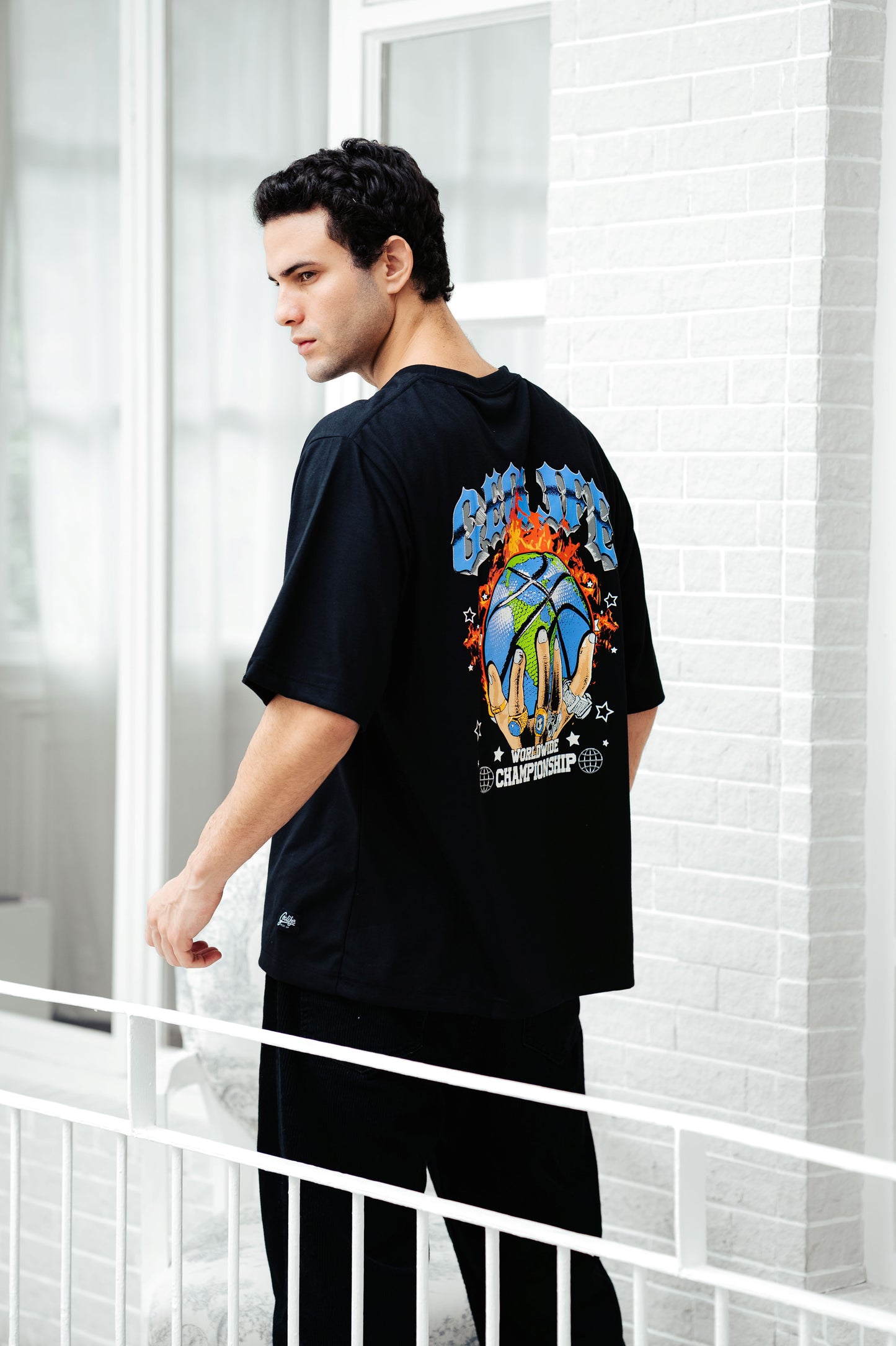 WORLDWIDE BLACK TSHIRT - GEOLIFE