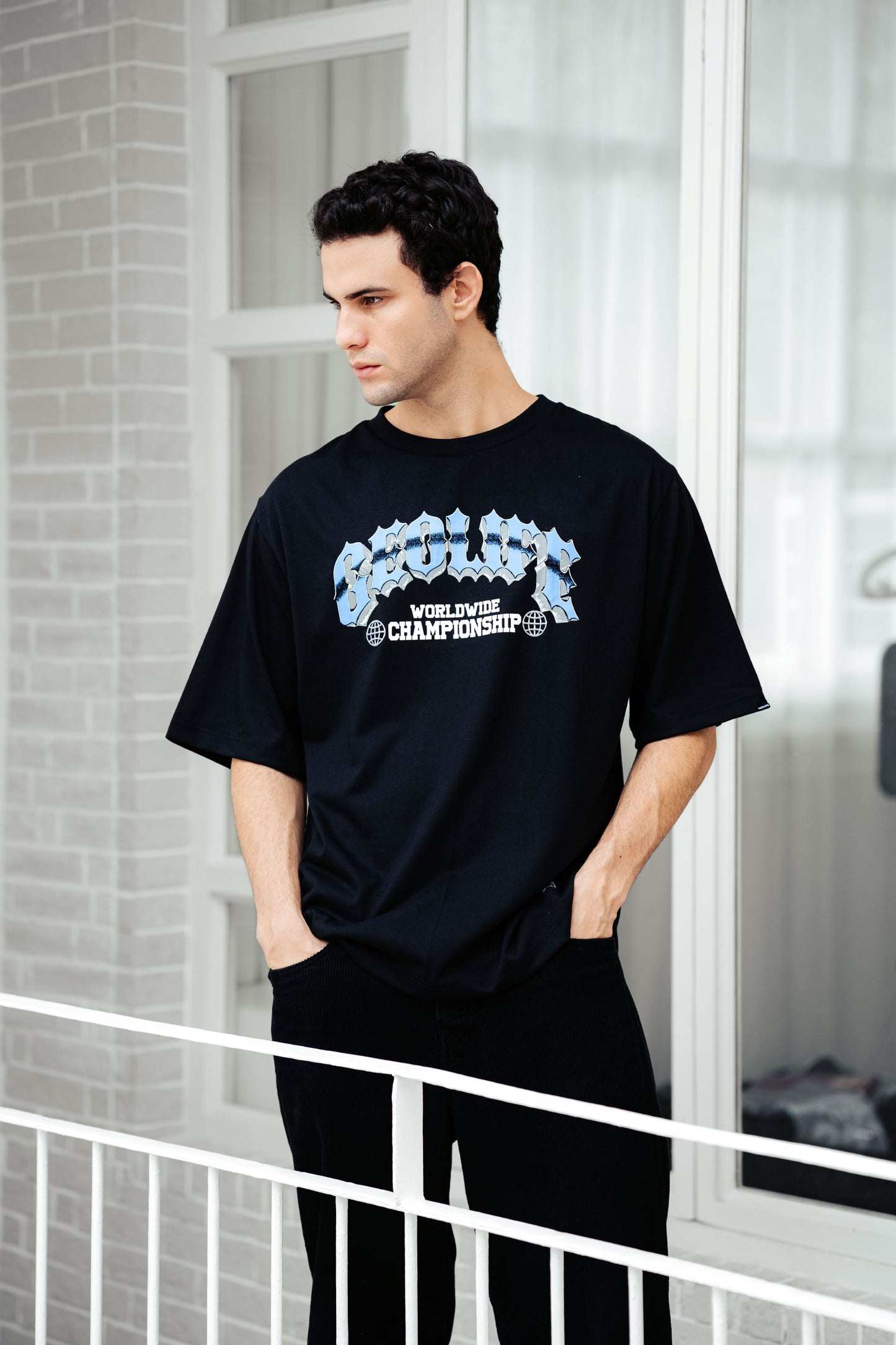 WORLDWIDE BLACK TSHIRT - GEOLIFE