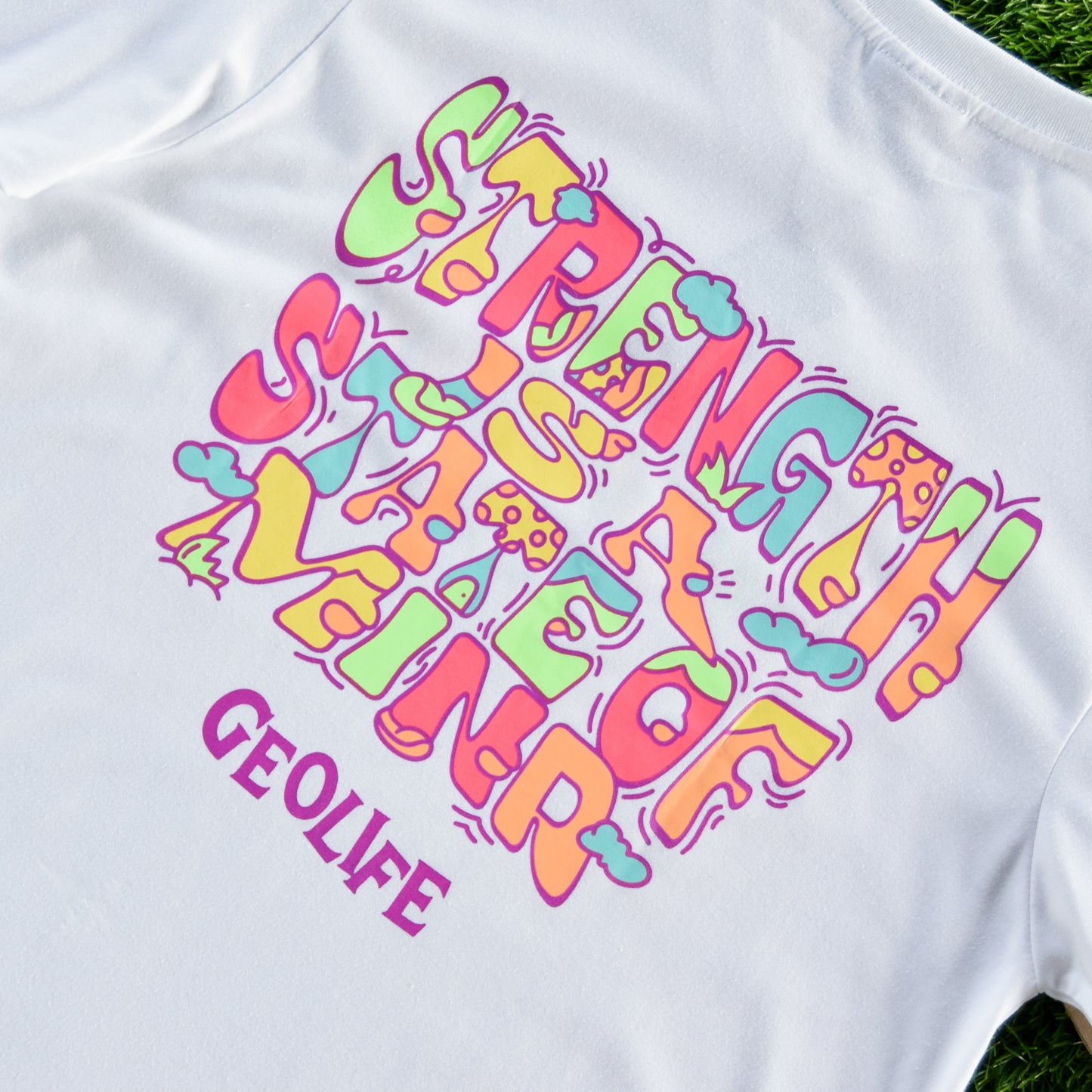 GEOLIFE STRENGTH WHITE TSHIRT