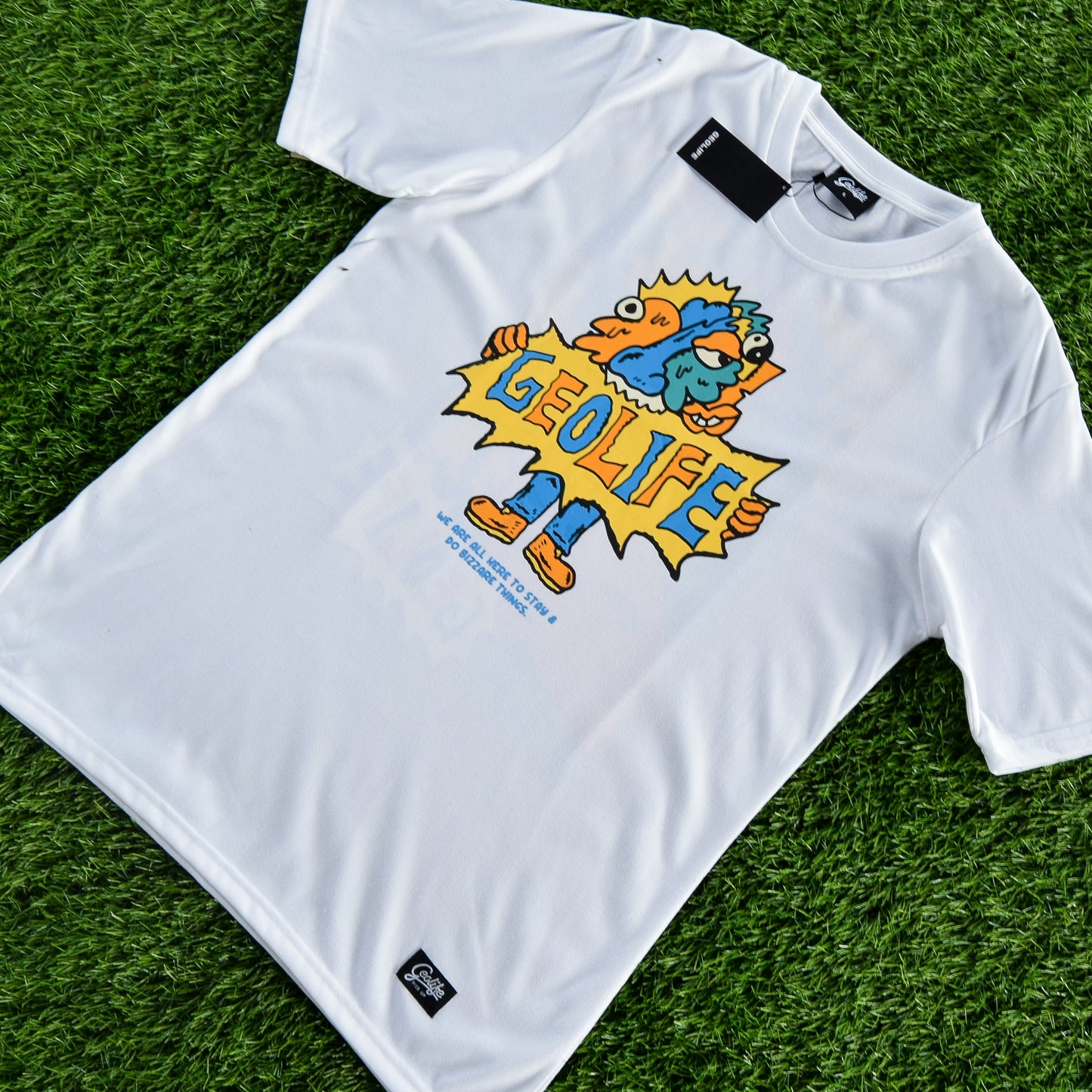STAY WHITE TSHIRT - GEOLIFE