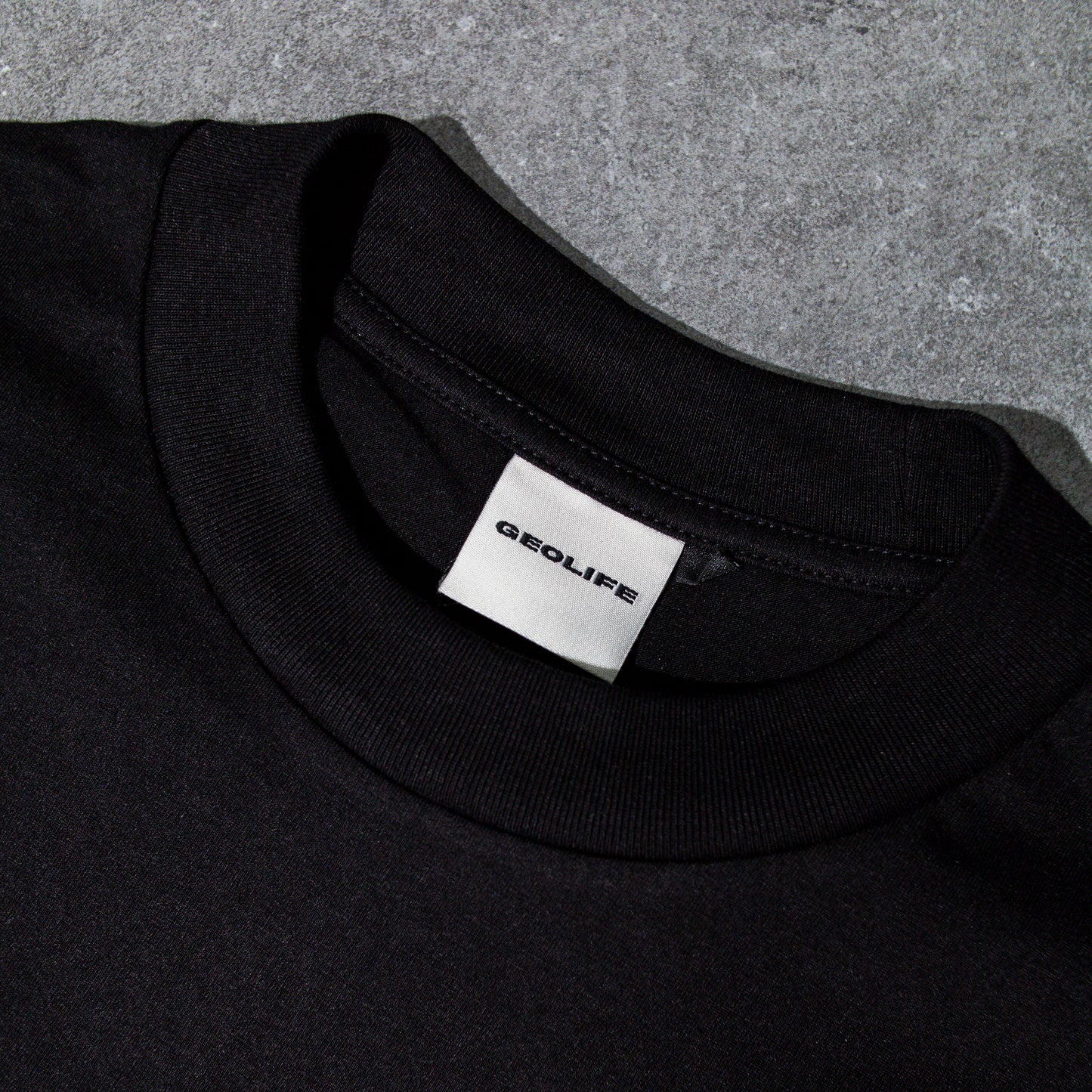 GEOLIFE CRAVE - BLACK SHIRT