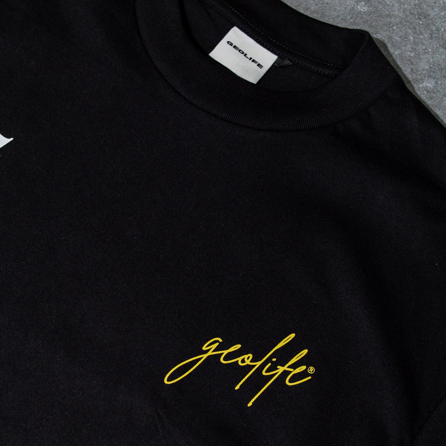 GEOLIFE CRAVE - BLACK SHIRT