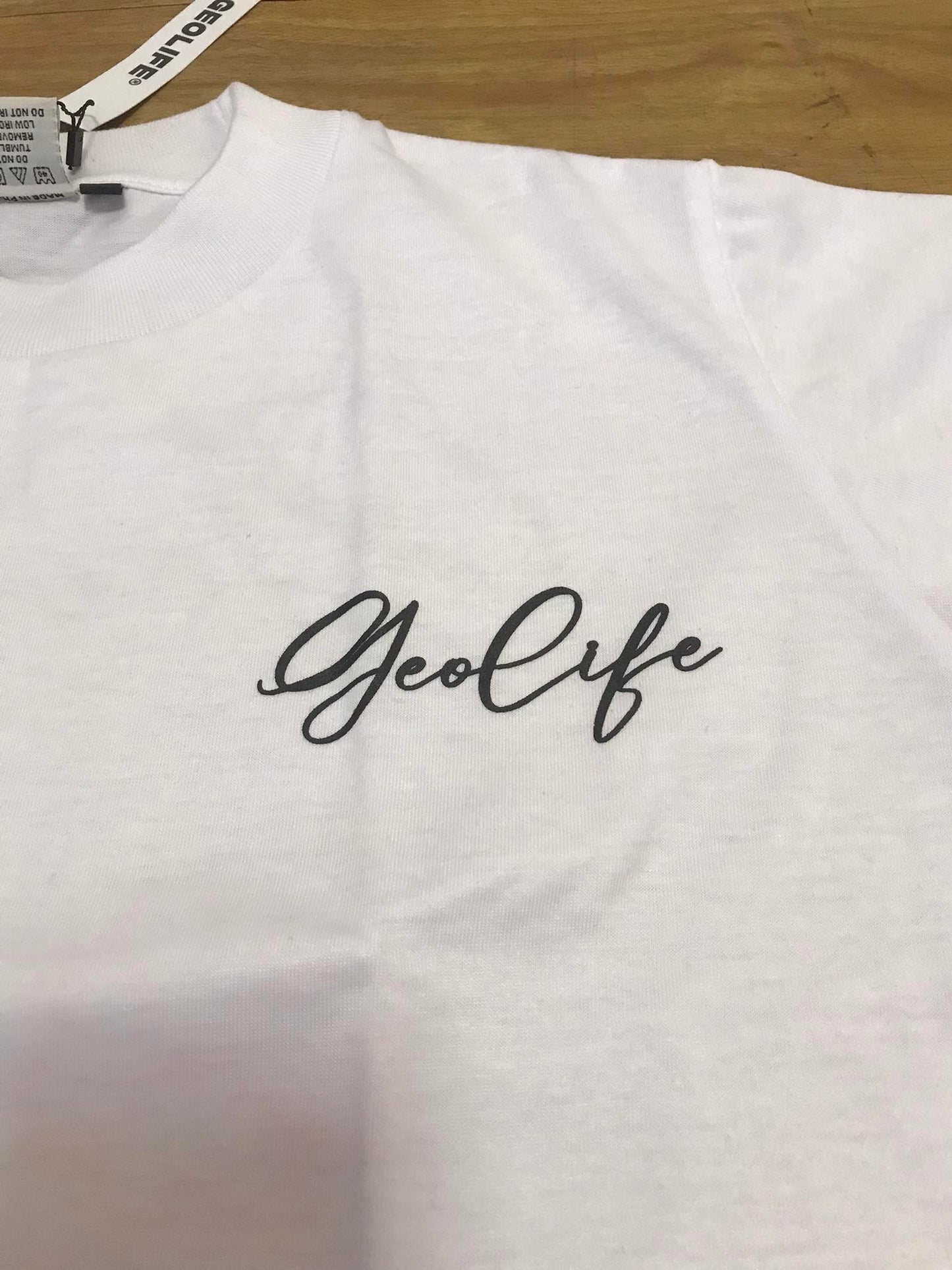 POINT OF VIEW WHITE TSHIRT - GEOLIFE