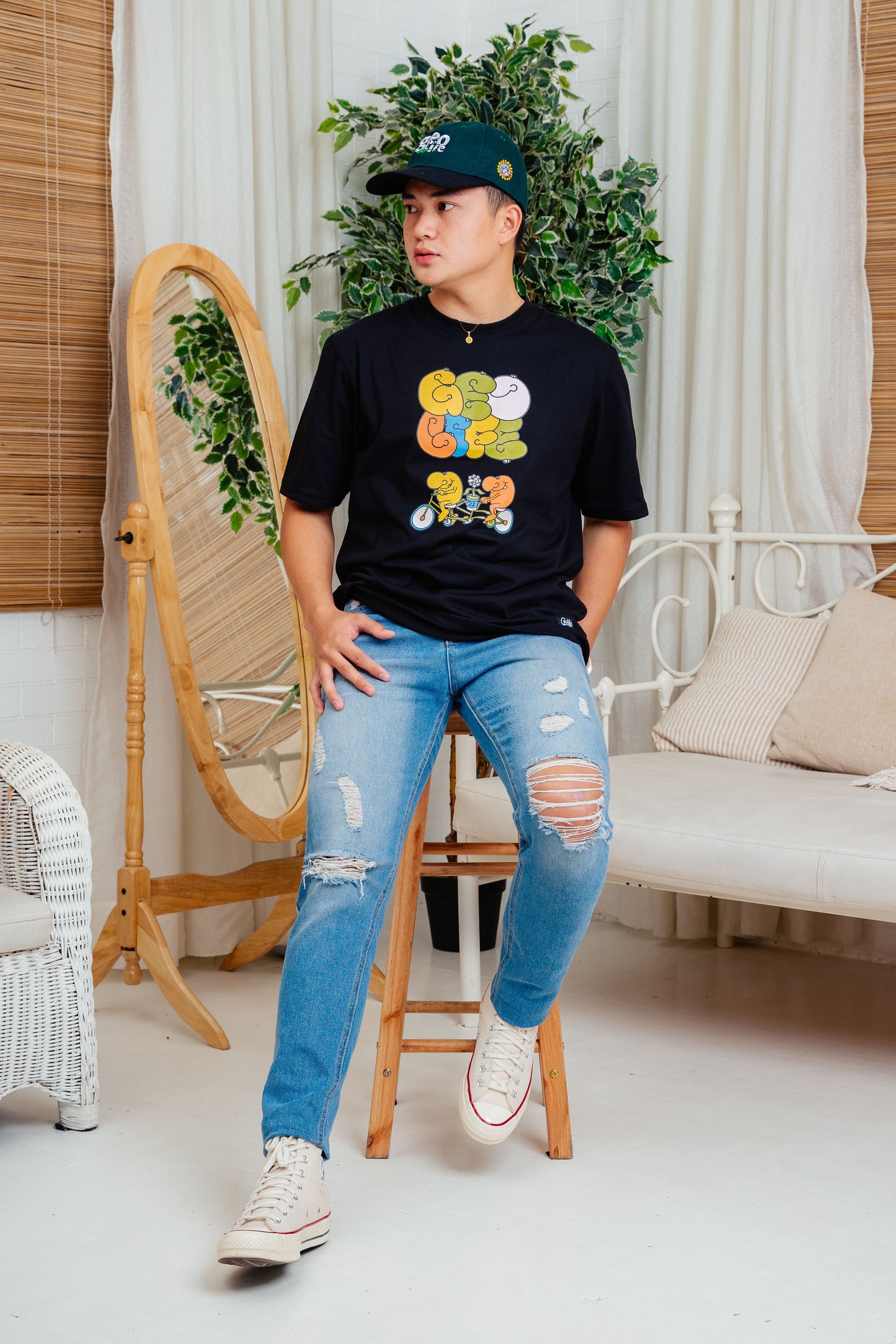 HELP ONE ANOTHER BLACK TSHIRT - GEOLIFE
