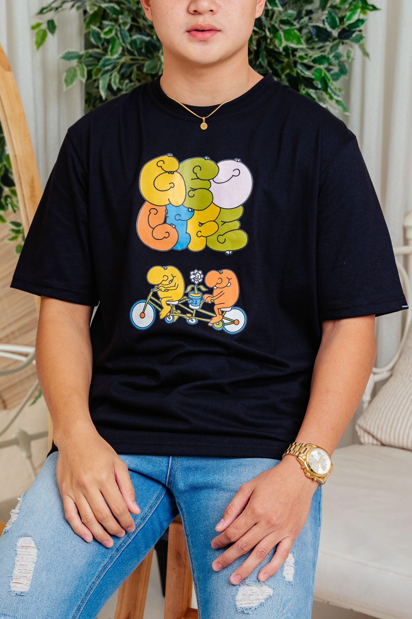 HELP ONE ANOTHER BLACK TSHIRT - GEOLIFE