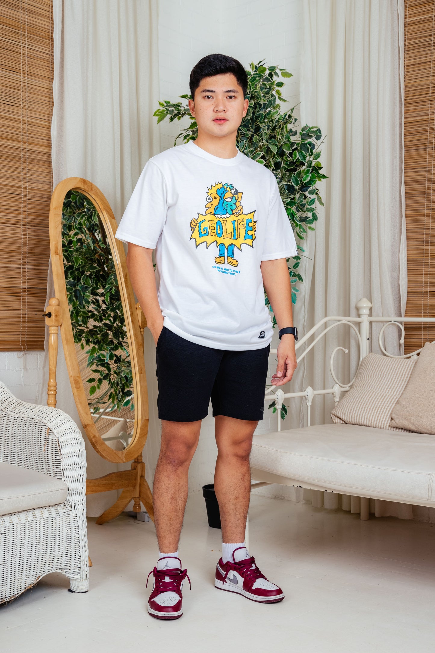 STAY WHITE TSHIRT - GEOLIFE