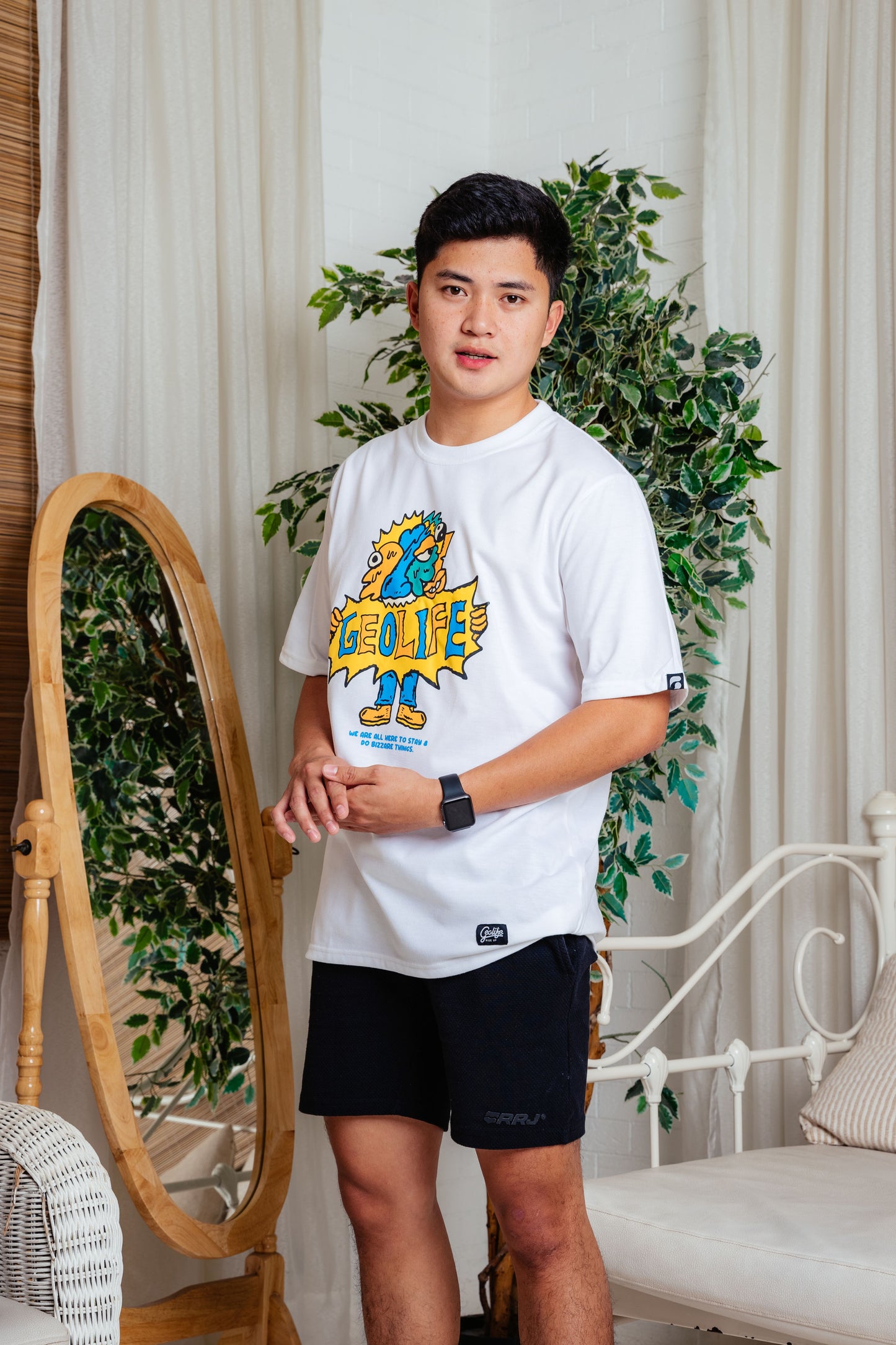 STAY WHITE TSHIRT - GEOLIFE