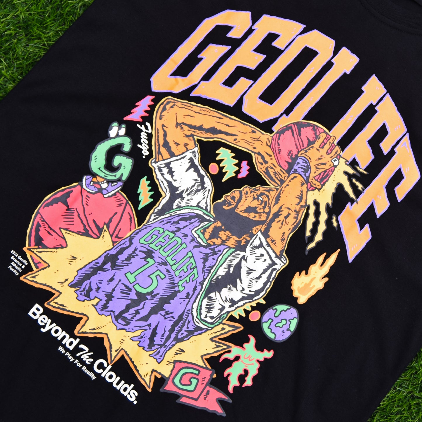 CLOUDS BLACK TSHIRT - GEOLIFE