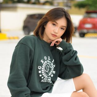 FIELD DAY EMBOSSED SWEATSHIRT - GREEN