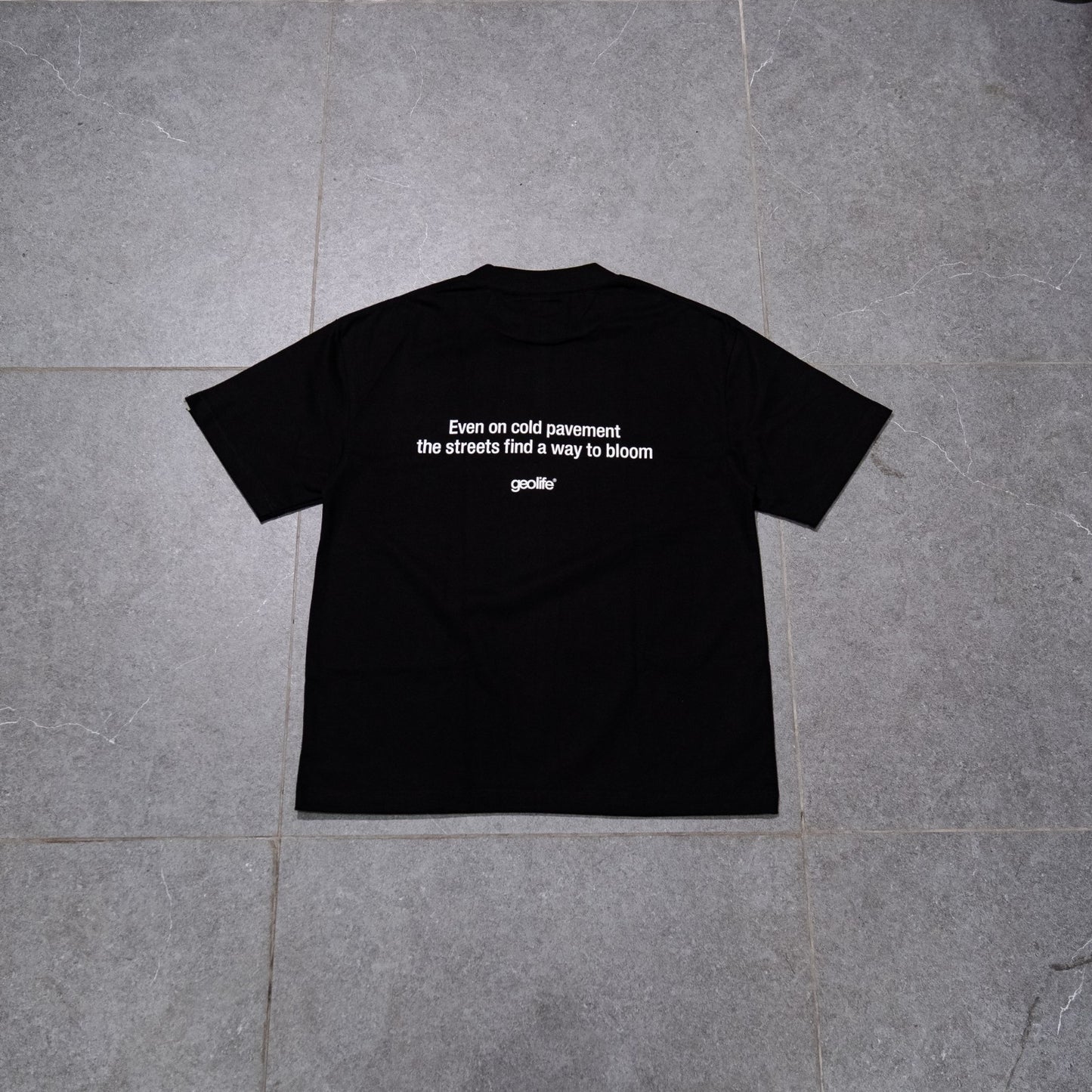 GEOLIFE PAVEMENT -  BLACK SHIRT