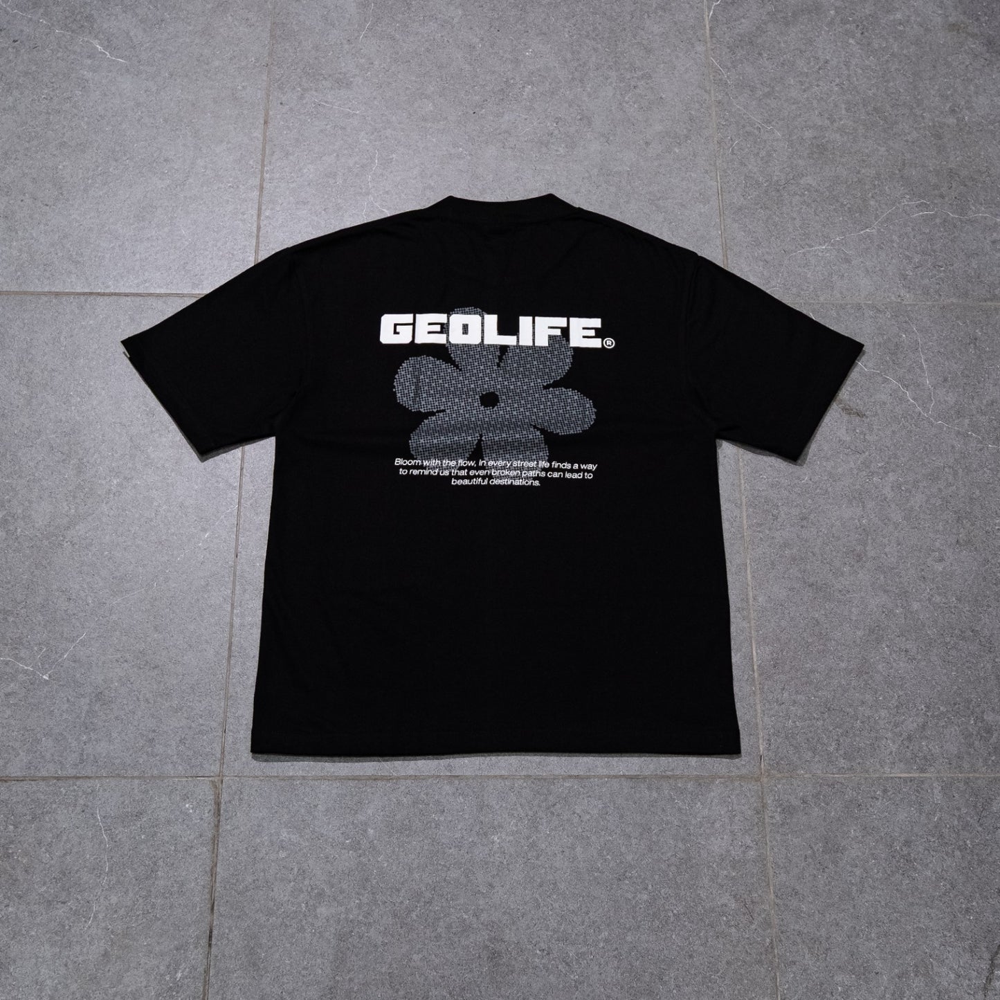 GEOLIFE BLOOM -  BLACK SHIRT