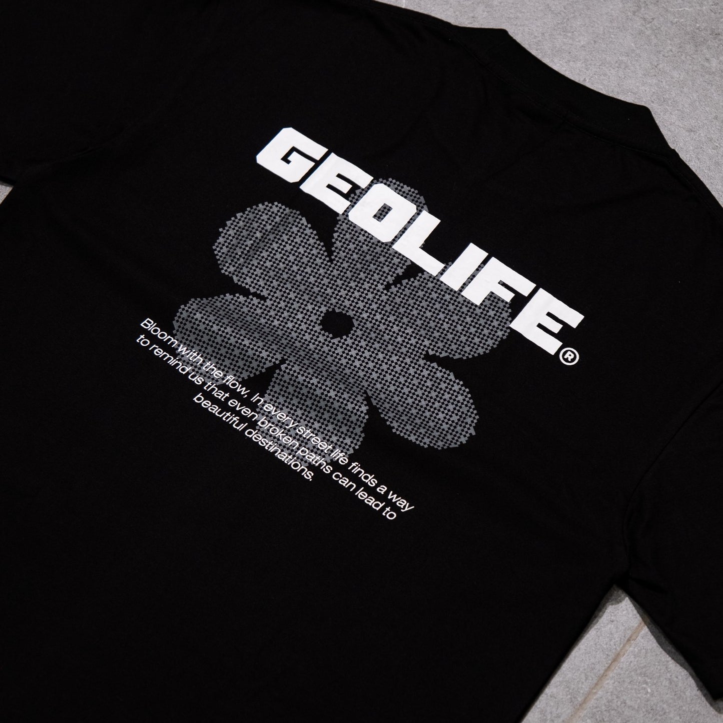 GEOLIFE BLOOM -  BLACK SHIRT
