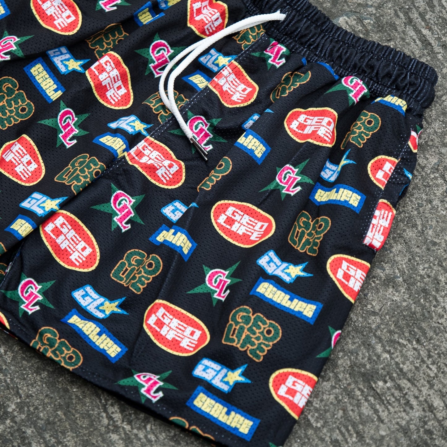 GEOLIFE PATTERN - MESH SHORT - BLACK