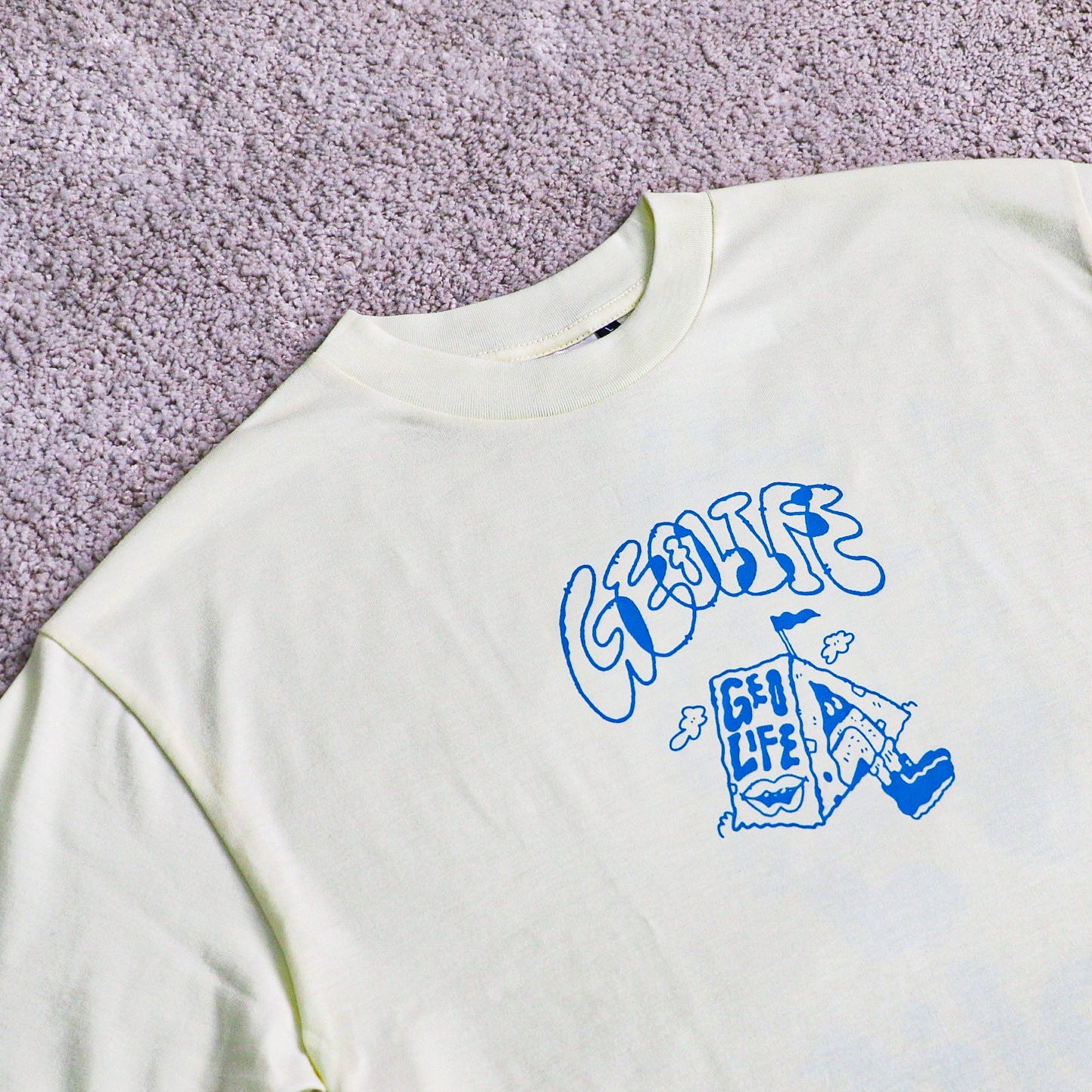 GEOLIFE CAMPER -  CREAMTSHIRT